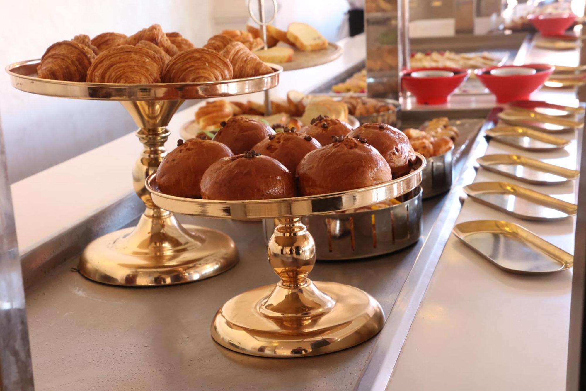 Hotel Prestige Agadir Boutique&SPA Extérieur photo A selection of pastries